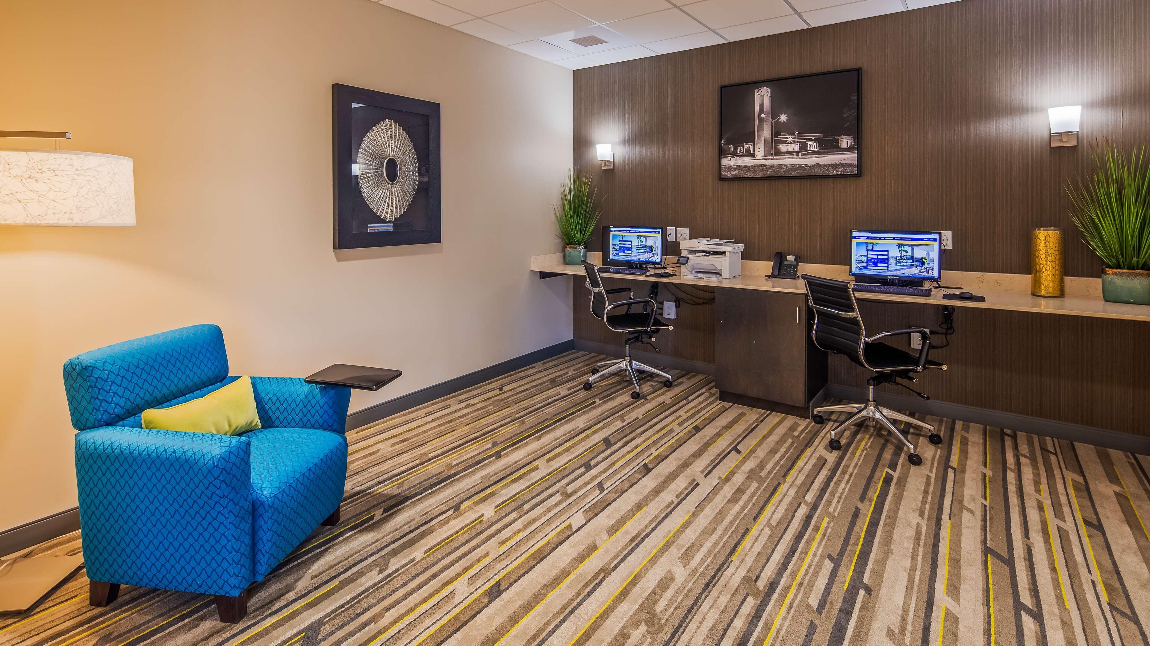 Best Western Plus Centralia Hotel & Suites Ngoại thất bức ảnh